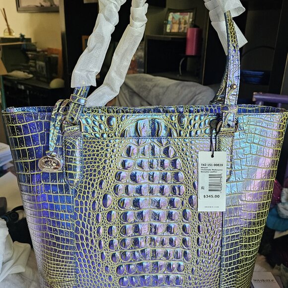 NWT Brahmin Abigail Illuminate Melbourne Metallic Purse - Picture 4 of 5